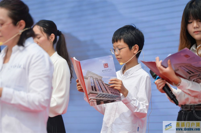 “碚城(雙城)同讀一本書”書香北碚真的很香(圖1) “碚城(雙城)同讀一本書”書香北碚真的很香(圖1)