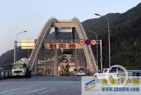 春節好去處北碚新建雞公山觀景臺一眼望盡八座大橋“八...(圖4) 春節好去處北碚新建雞公山觀景臺一眼望盡八座大橋“八...(圖4)