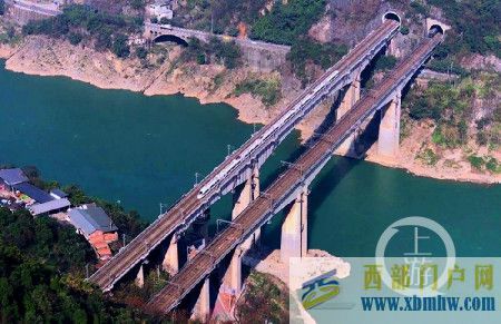 春節好去處北碚新建雞公山觀景臺一眼望盡八座大橋“八...(圖7) 春節好去處北碚新建雞公山觀景臺一眼望盡八座大橋“八...(圖7)