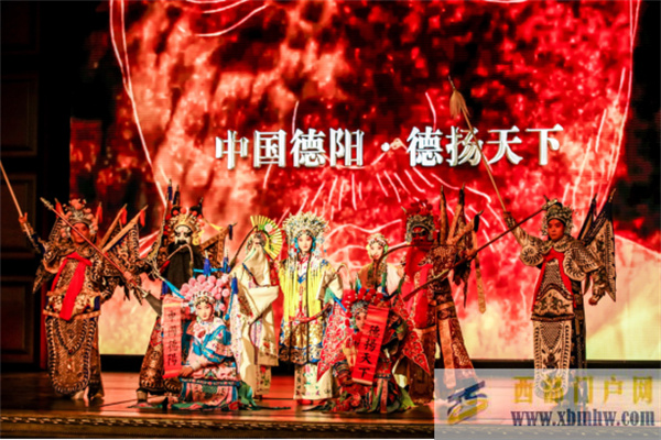 德陽城市推介暨華誼兄弟星劇場落戶德陽啟動儀式在京舉行(圖1) 德陽城市推介暨華誼兄弟星劇場落戶德陽啟動儀式在京舉行(圖1)