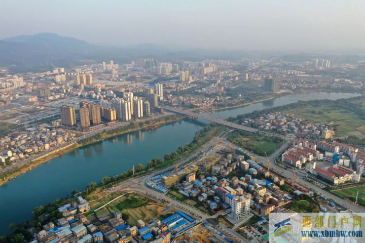 百色,是什么顏色(圖3) 百色,是什么顏色(圖3)