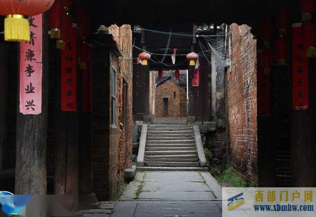 廣西賀州瑤族的特色民居建筑(圖3) 廣西賀州瑤族的特色民居建筑(圖3)