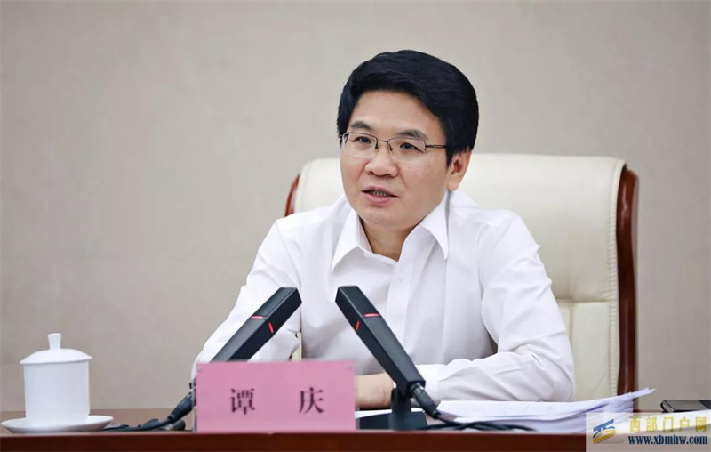 譚慶已任重慶市銅梁區委書記(圖1) 譚慶已任重慶市銅梁區委書記(圖1)