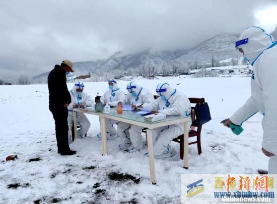 青海多地降水，西寧大通“繪”風雪抗疫畫卷(圖1)
