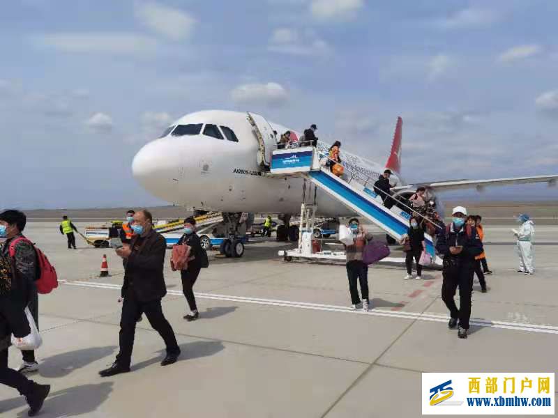 湖南航空長沙–吐魯番包機4月9日首航(圖1) 湖南航空長沙–吐魯番包機4月9日首航(圖1)