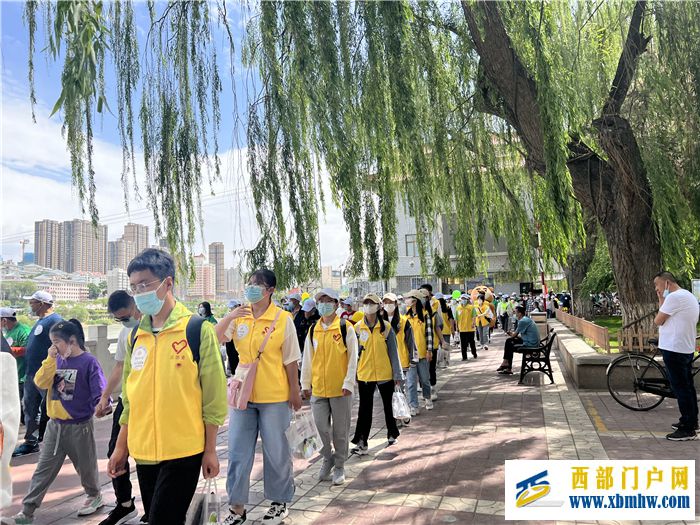 蘭州:為愛徒步黃河風(fēng)情線讓殘障兒童走進(jìn)公眾視野(圖1) 蘭州:為愛徒步黃河風(fēng)情線讓殘障兒童走進(jìn)公眾視野(圖1)