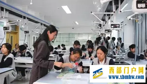 蘭州城區這些初中今起網上報名詳情戳這里(圖1) 蘭州城區這些初中今起網上報名詳情戳這里(圖1)