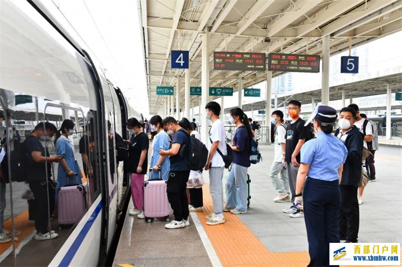 西安至北京最快4小時11分!6月20日零時調圖(圖1) 西安至北京最快4小時11分!6月20日零時調圖(圖1)
