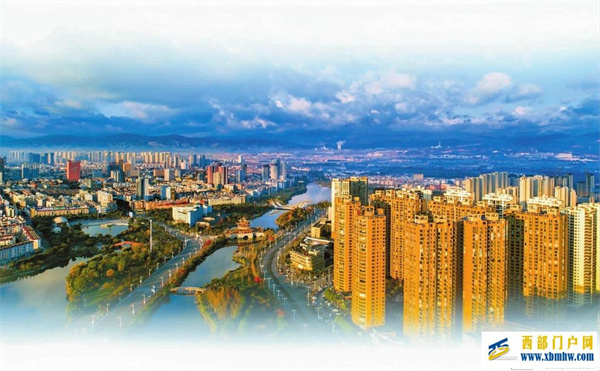 深度報道玉溪在全省率先推行“交地即交證”“交房即交證”(圖1) 深度報道玉溪在全省率先推行“交地即交證”“交房即交證”(圖1)