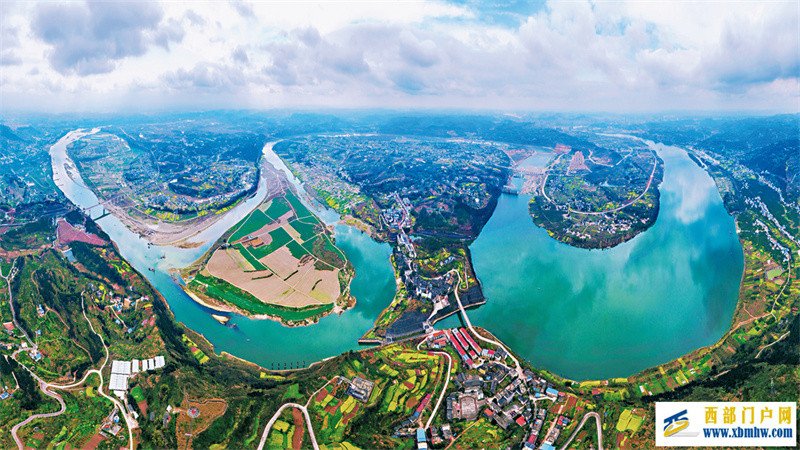 “一帶一路·愛上綢都”四川五所高校“絲路青年”開啟南充研學之旅(圖1) “一帶一路·愛上綢都”四川五所高校“絲路青年”開啟南充研學之旅(圖1)