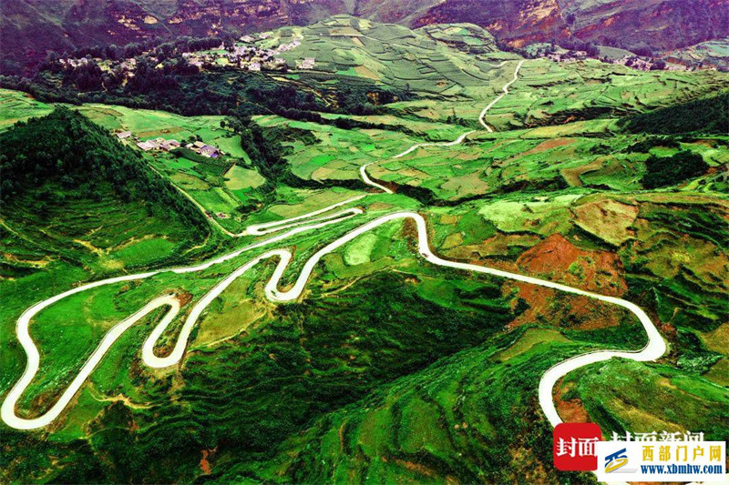 鏡頭下的大涼山:涼山的鄉村路(圖1) 鏡頭下的大涼山:涼山的鄉村路(圖1)