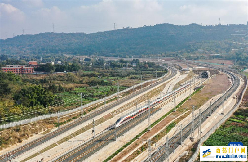 成自宜高速鐵路開通運營(圖5)