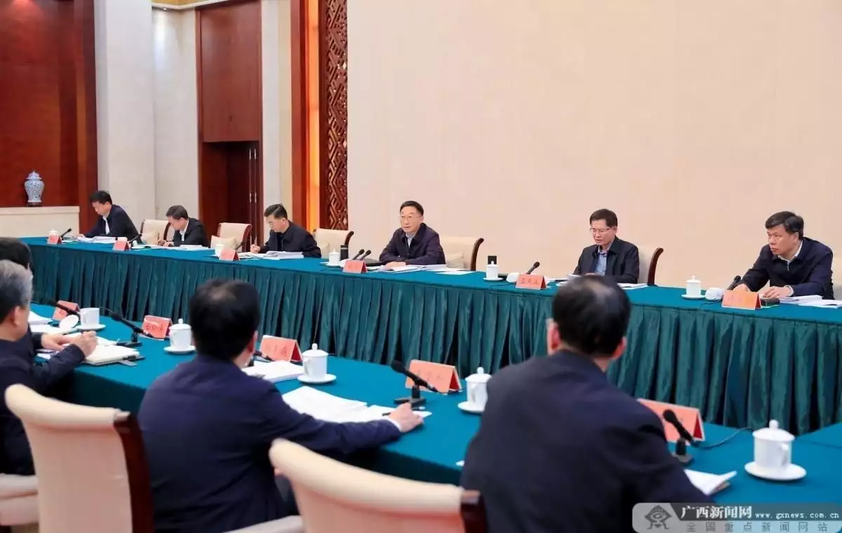 廣西西部陸海新通道領導小組會議審議通過2024年工作要點(圖1) 廣西西部陸海新通道領導小組會議審議通過2024年工作要點(圖1)