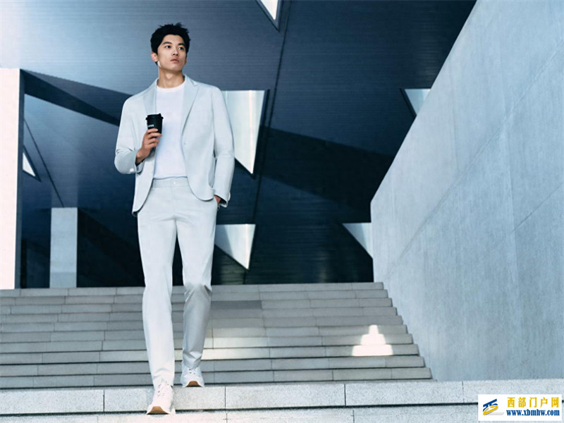 蓄勢待發(fā):汪順演繹全新BOSS Performance機能通勤系列(圖1) 蓄勢待發(fā):汪順演繹全新BOSS Performance機能通勤系列(圖1)