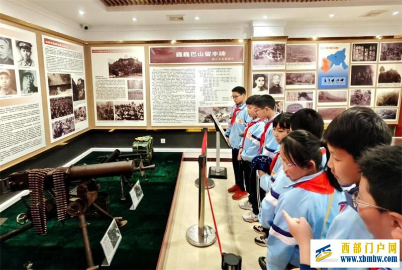 陜西師生開展2024年清明節(jié)活動(dòng)(圖14) af32943cf242f91c1187f90fd9071bde_14-43-54-99-1.jpg
