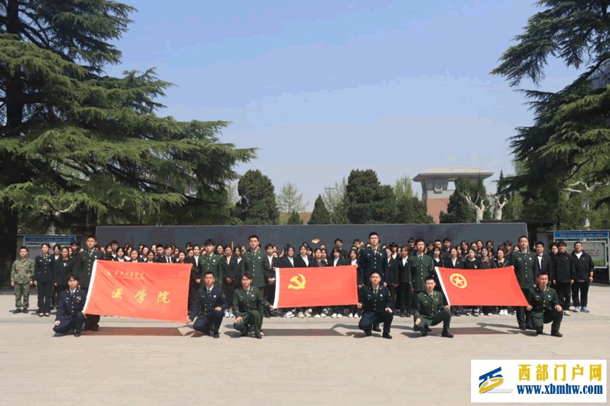 陜西師生開展2024年清明節(jié)活動(dòng)(圖38) b2973eb2cb8ce411341435044bba36a9_14-44-16-16-1.png