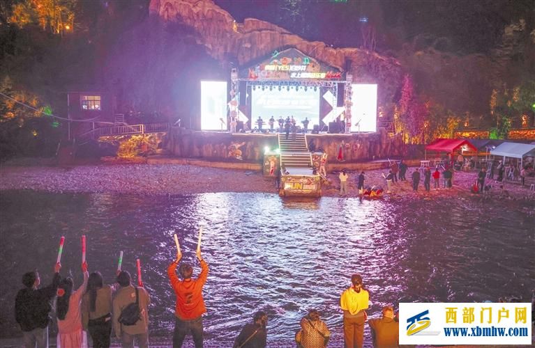 貴州旅游市場持續火爆 花式待客用心“寵客”(圖1)