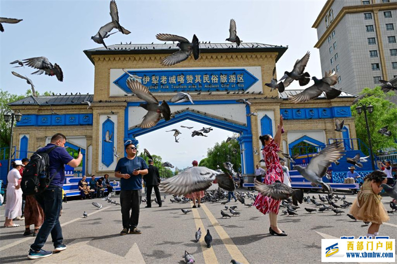新疆伊寧：旅游市場持續升溫(圖6)