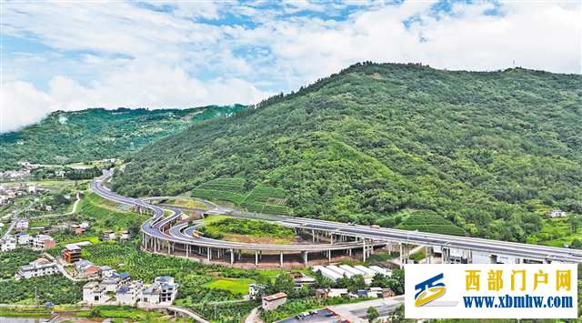 重慶：巫云開高速全線21座隧道全部貫通(圖1)