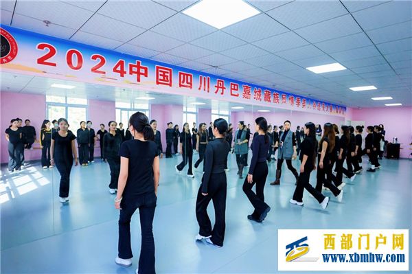 美美與共  甘孜州丹巴縣持續(xù)深化“美人+旅游”的文旅融合新模式(圖2)
